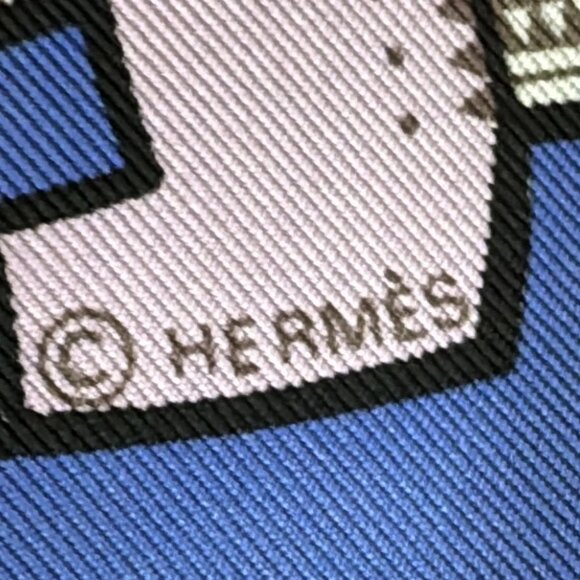 Auth HERMES Carre 90 - Purple Blue Multi Scarf - Picture 3 of 4